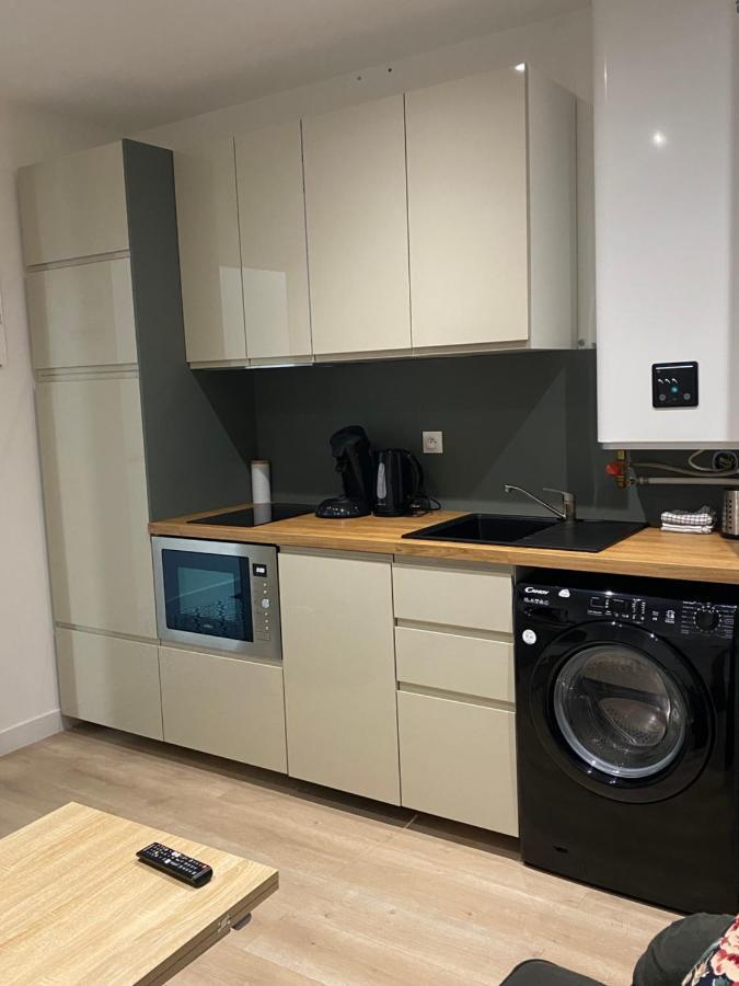 Studio 25M2 Avec Parking Prive - Lycee Roosevelt - Arena - Gare رانس المظهر الخارجي الصورة